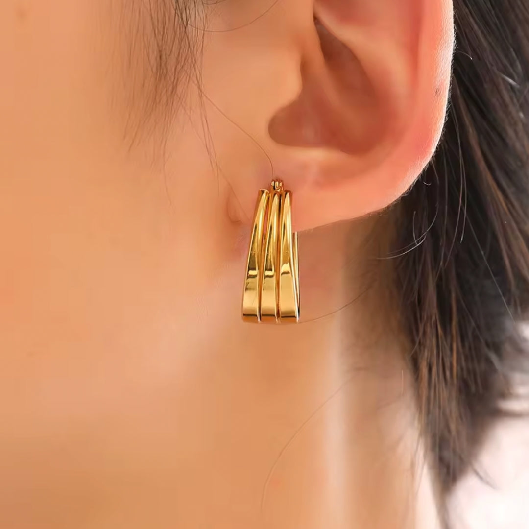 Mini Statement Hoops – Lightweight Chunky Hoops in Recycled Gold | LUCID
