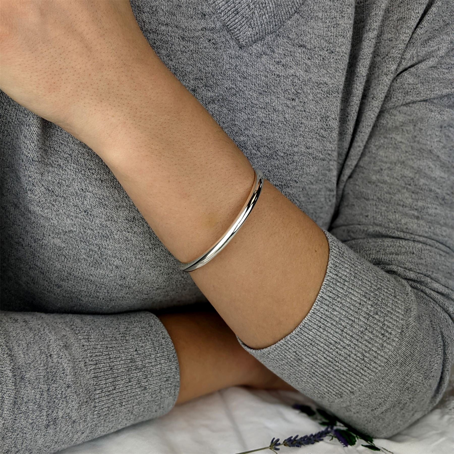 Forever Hinged Armband 