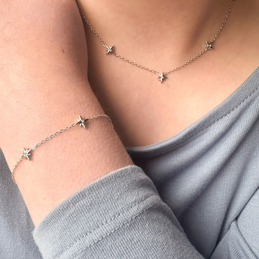 necklace and bracelet in silver 