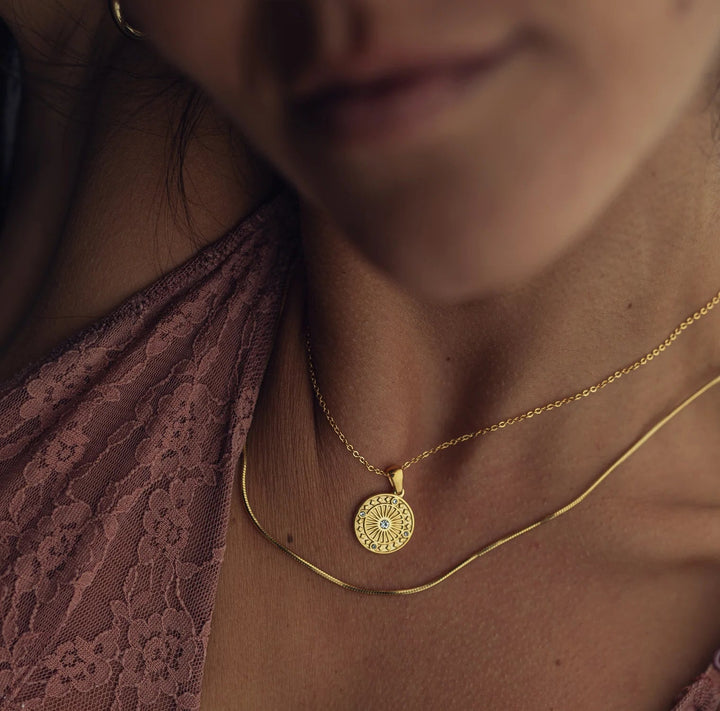 Halo Pendant Necklace  – Recycled Gold Symbolic Jewellery | LUCID
