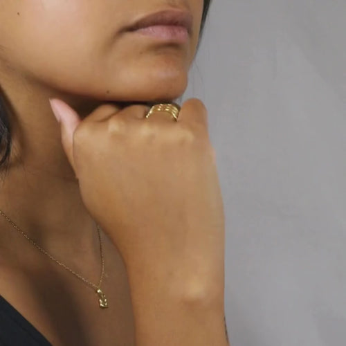Bracelet en forme de trombone avec une étoile.


Bracelet trombone avec une étoile.

Papercliparmband met een ster.