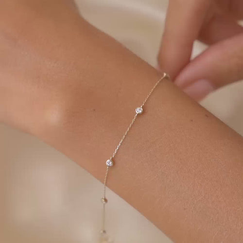 dainty bracelet video