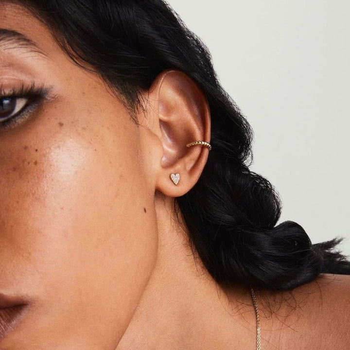 Clous d'oreilles en forme de petit cœur